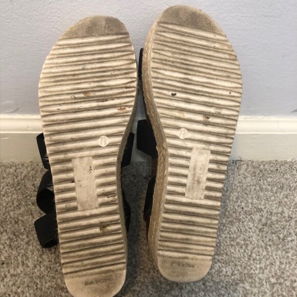 Madden Girl Cassie Black Strappy Sandals – Size 7.5 | Block Heel | Chic & Minima - Picture 8 of 8